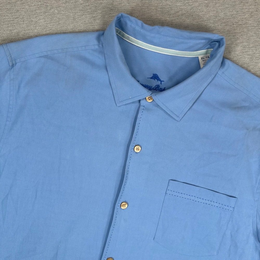 Tommy Bahama Camp Shirt Mens XL Light Blue Short Sleeve Button Down Marlin